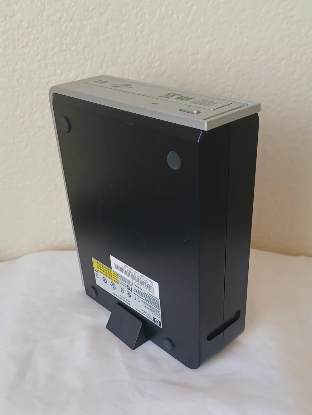 HP DVD/CD Writer External 24X Multiformat w/LightScribe dvd1270e & CD/DVD Bundle